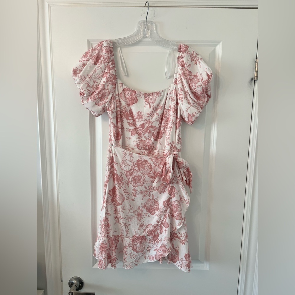 Trixxi Pink and White Floral Dress - Picture 2 of 3